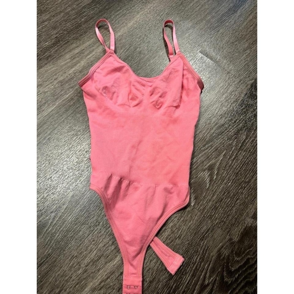 Pink Seamless V-Neck Bodysuit Adjustable Straps Ribbed Thong Base Layer Small